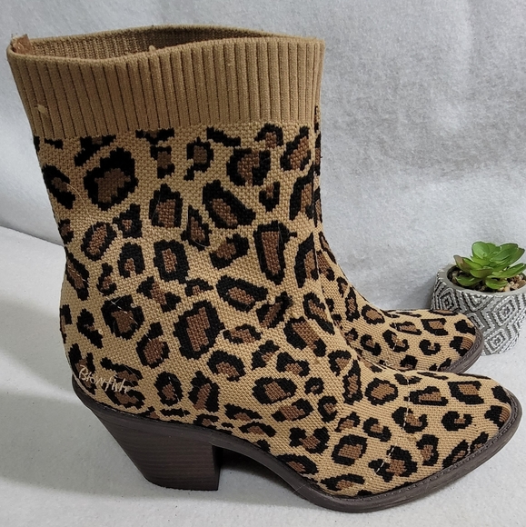 Blowfish Leopard Print Pull-On Block Heel Sock Ankle Booties Size 11 - Picture 10 of 12